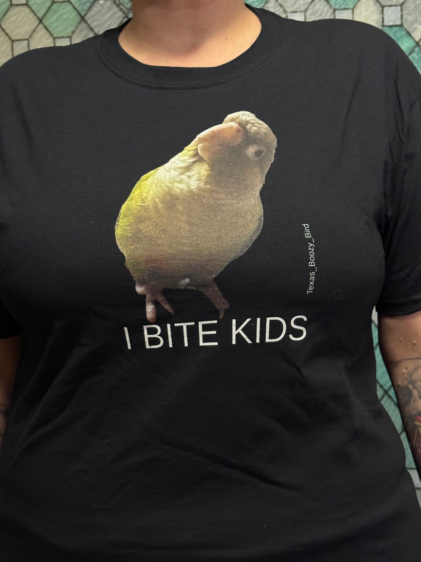 I BITE KIDS T-shirt