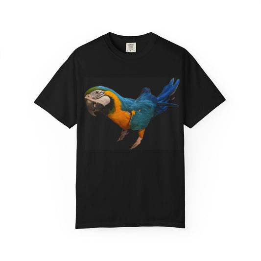 Vibrant Macaw Graphic Unisex T-Shirt