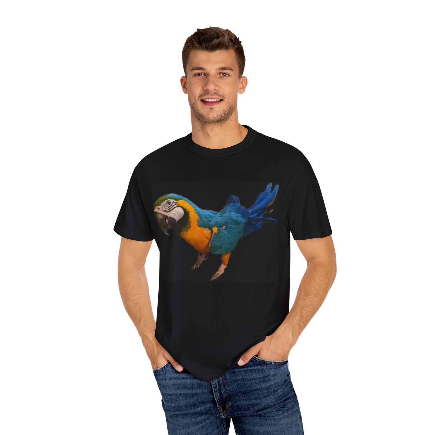 Vibrant Macaw Graphic Unisex T-Shirt